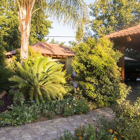 Elimelech Bapardes Villa She'ar Yashuv Exterior photo